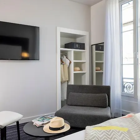 Hotel 66